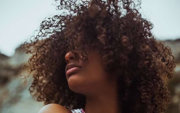 Seasonal Hair Care Tips for Canadian Weather: Keeping Your Hair Happy and Healthy All Year Round